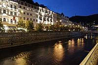 Lázně Karlovy Vary, hotely, ubytování, wellness, pobyty, historie, informace.